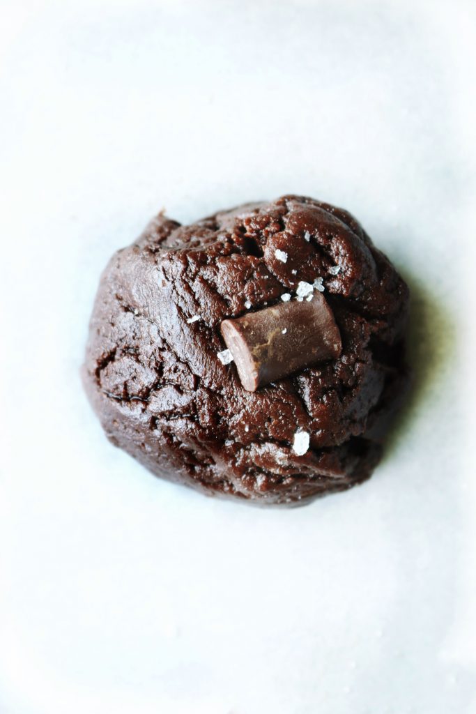 chocolate cookie ball