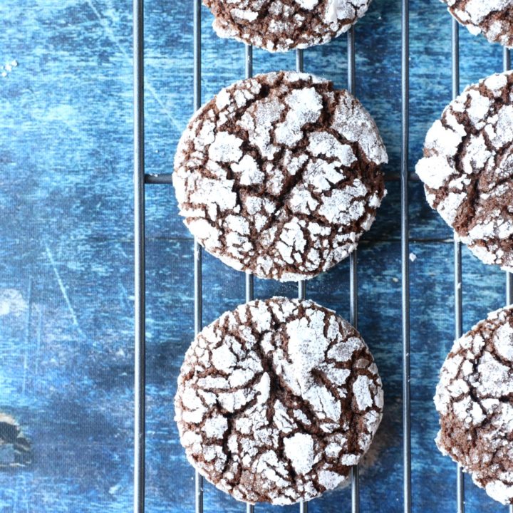 Chocolate Mint Crinkle Cookies