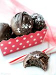 Easy & Delicious, 3 Ingredient, Oreo Truffles. Vegan, Gluten free & Nut free.