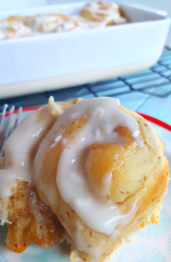 plated cinnamon rolls