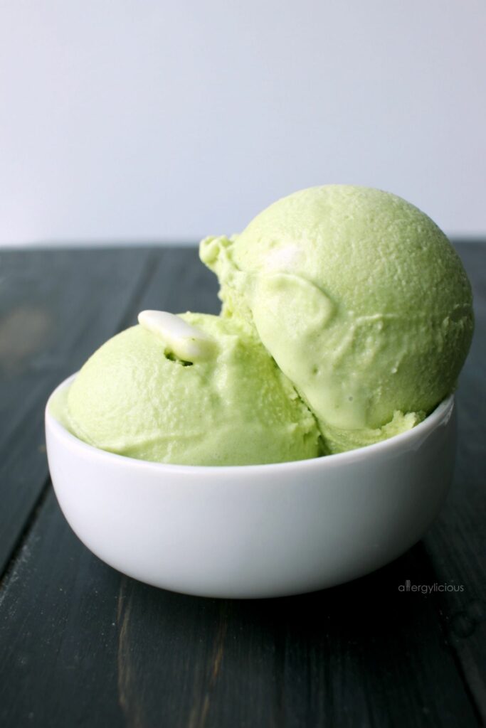 Matcha Green Tea Ice Cream {No-Churn + Vegan} - The Blender Girl