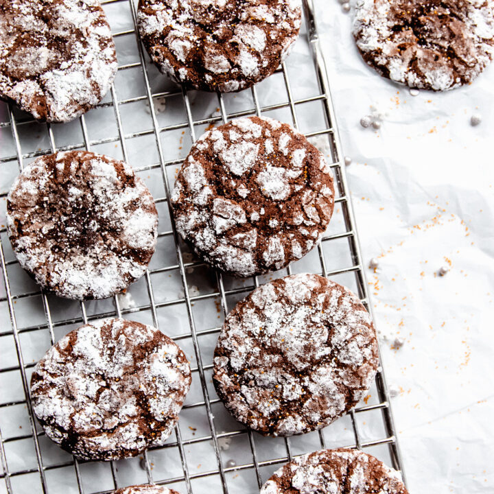 Chocolate Mint Crinkle Cookies