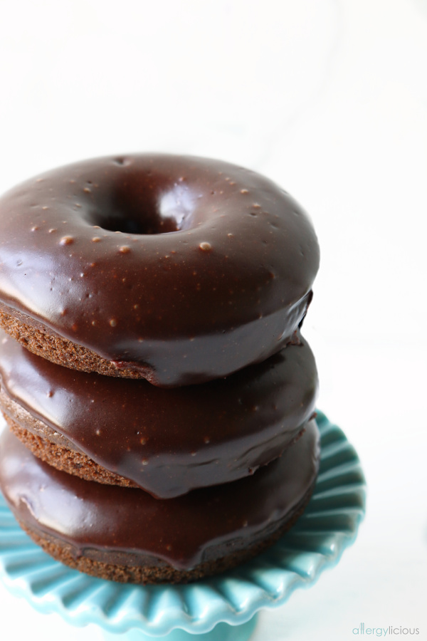 Vegan & Gluten-free Double Chocolate Glazed Donuts · Allergylicious