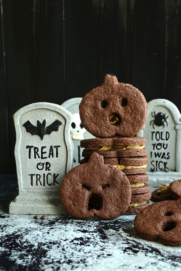 screaming pumpkin chocolate cookies