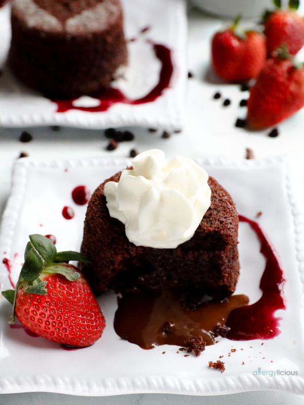 Vegan Chocolate Lava Cake (Gluten-Free) - Elavegan