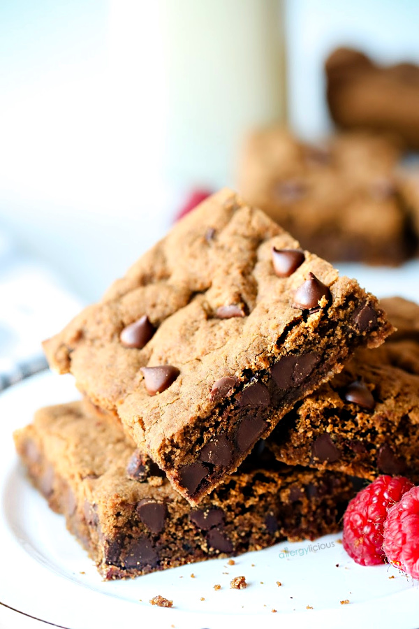 Plate of vegan blondies