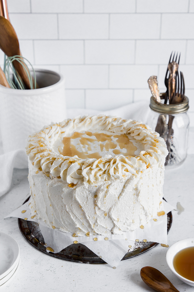 vanilla cake with maple buttercream