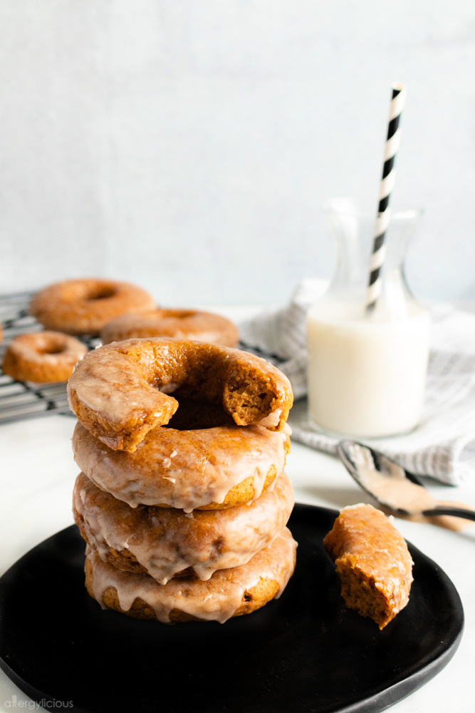 baked pumpkin donuts