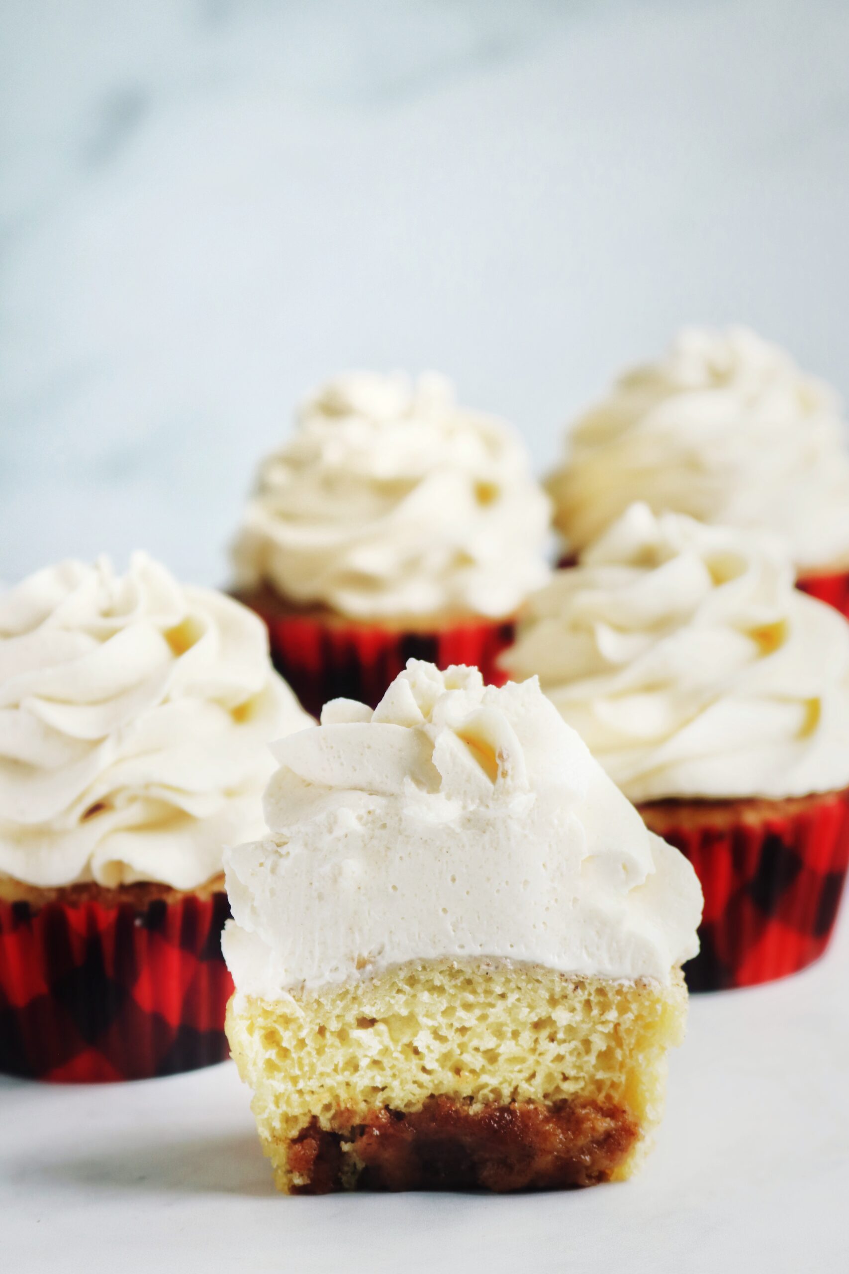 Vegan Coffee Cake Cupcakes {with Brown Sugar Cinnamon Frosting
