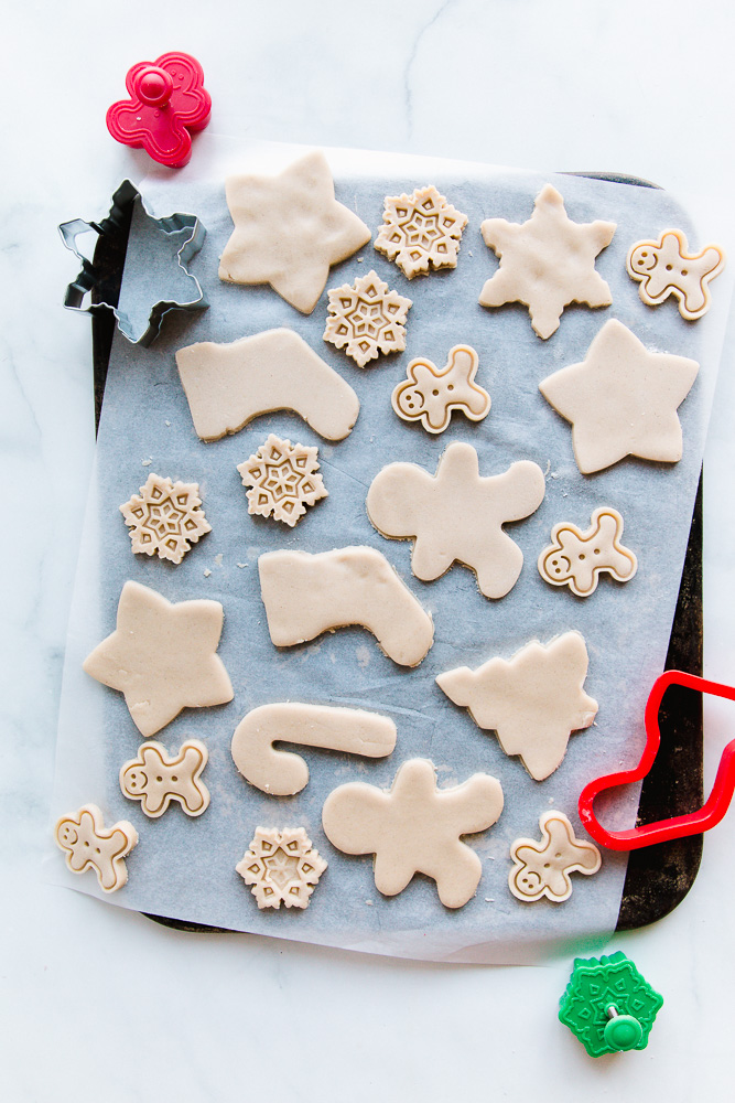 https://allergylicious.com/wp-content/uploads/2019/12/sugar-cookies-2019-5-of-28.jpg